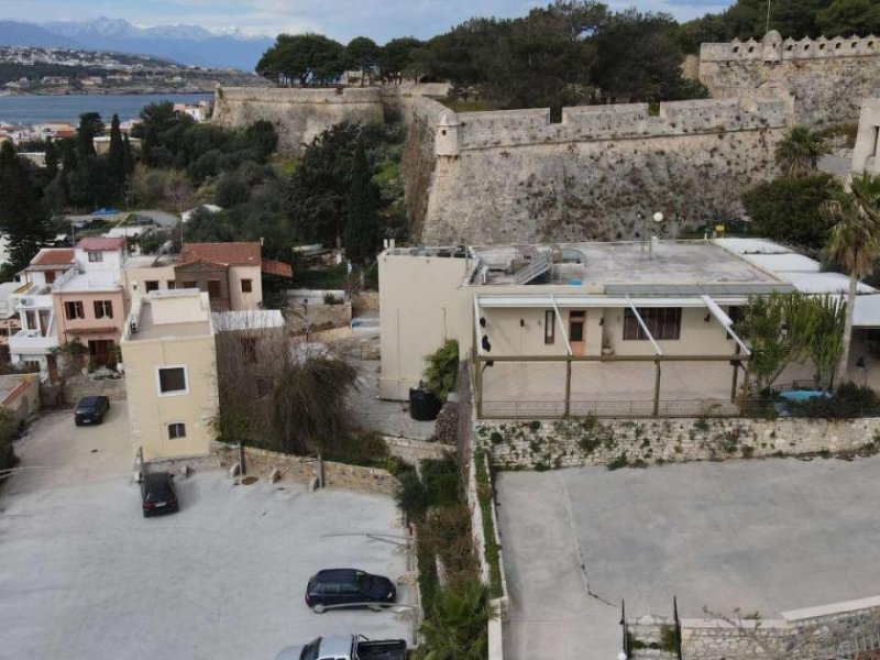 Rethymno Einzigartiges Grundstück zum Verkauf in der Altstadt von Rethymno, neben der Burg von Fortezza Grundstück kaufen